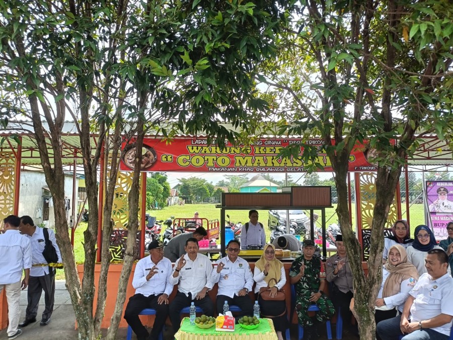 Babinsa Koramil 406-06/Tugumulyo Hadiri Pembukaan Lapak UMKM di Desa Trikoyo