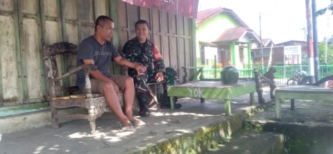 Bentuk Kerjasama yang Baik, Serka Ari Komsos Bersama Ketua RT.