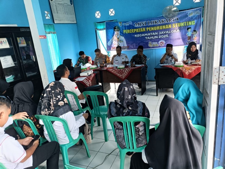 BABINSA KORAMIL 406-07/JAYALOKA HADIRI MINI LOKAKARYA PERCEPATAN PENURUNAN STUNTING