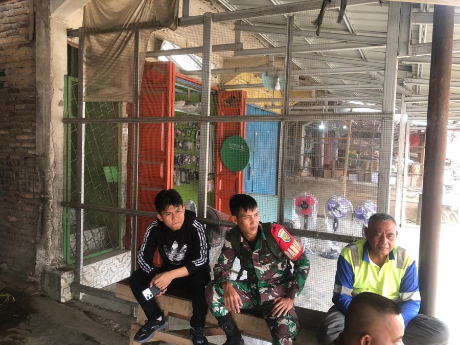 Babinsa Koramil 406-03/Rupit Laksanakan Komsos di Desa Lawang Agung