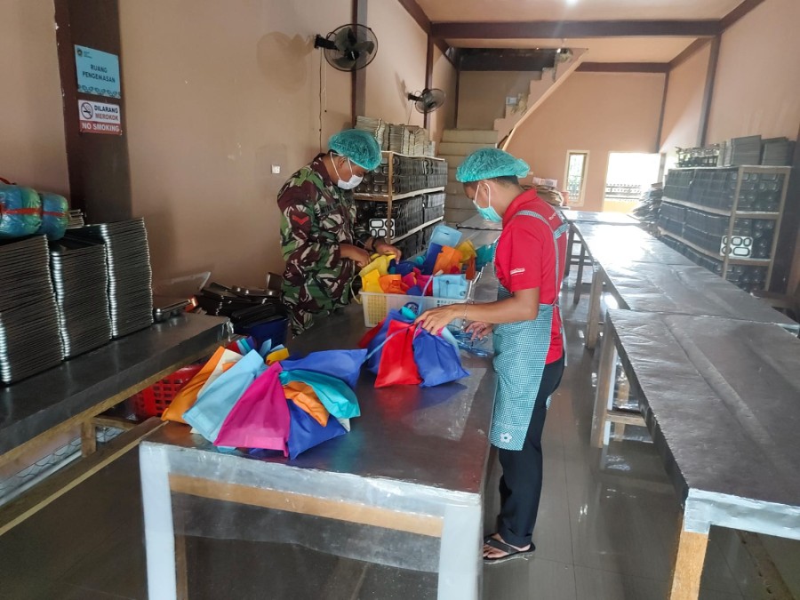 KORAMIL 406-03/RUPIT DAMPINGI PROGRAM MAKAN BERGIZI DI SEKOLAH