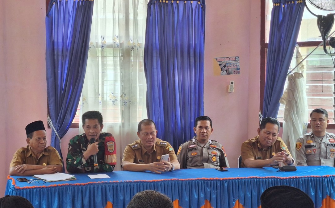 Babinsa Sertu Samer Hadiri Rapat Persiapan Kegiatan Malam Takbiran