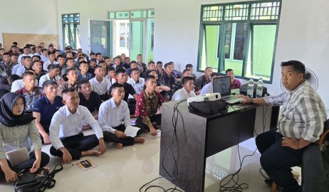 Serma Wahyu Tegar Mei Sandi Berikan Materi Wawasan Kebangsaan kepada Calon Prajurit TNI AD Binaan Kodim 0406 Lubuk Linggau