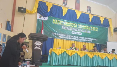 BABINSA KORAMIL 406-06/TUGUMULYO HADIRI RAPAT ANGGOTA TAHUNAN KOPERASI DI PURWODADI