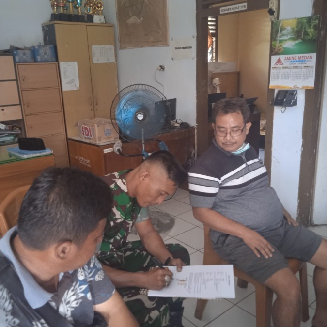 Babinsa Koramil 406-08 Lubuklinggau Mediasi Pertikaian Warga hingga Selesai Damai