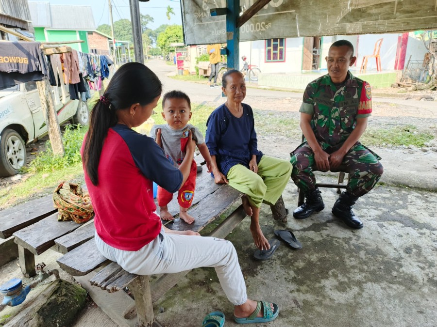 KOMUNIKASI SOSIAL (KOMSOS) BERSAMA MASYARAKAT BABINSA KORAMIL 406-05/MUARA KELINGI DI DESA SUKA MENANG