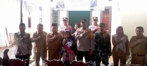 Danramil 406-06/Tugumulyo Monitoring Kegiatan Peresmian dan Penyerahan Kunci Bedah Rumah Polres Musi Rawas