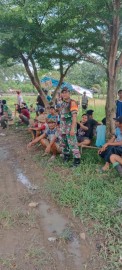 Babinsa Koramil 406-07/Jayaloka Laksanakan Komsos di Desa Sugi Waras