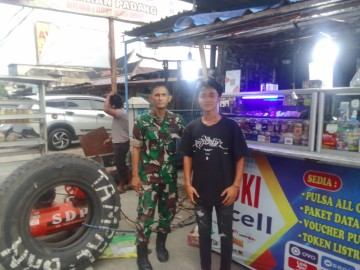 Babinsa Koramil 406-10/Lubuklinggau Timur Gelar Komsos Bersama Warga Kelurahan Marga Rahayu