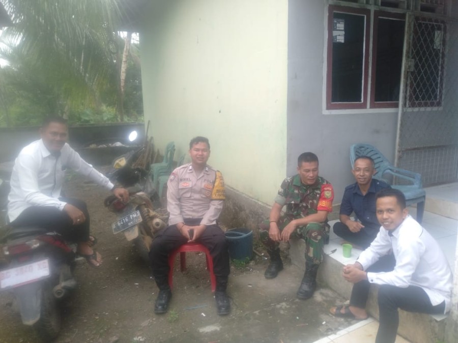 Babinsa Koramil 406-04/Muara Lakitan Bersinergi Atasi Permasalahan Air di Musim Kemarau