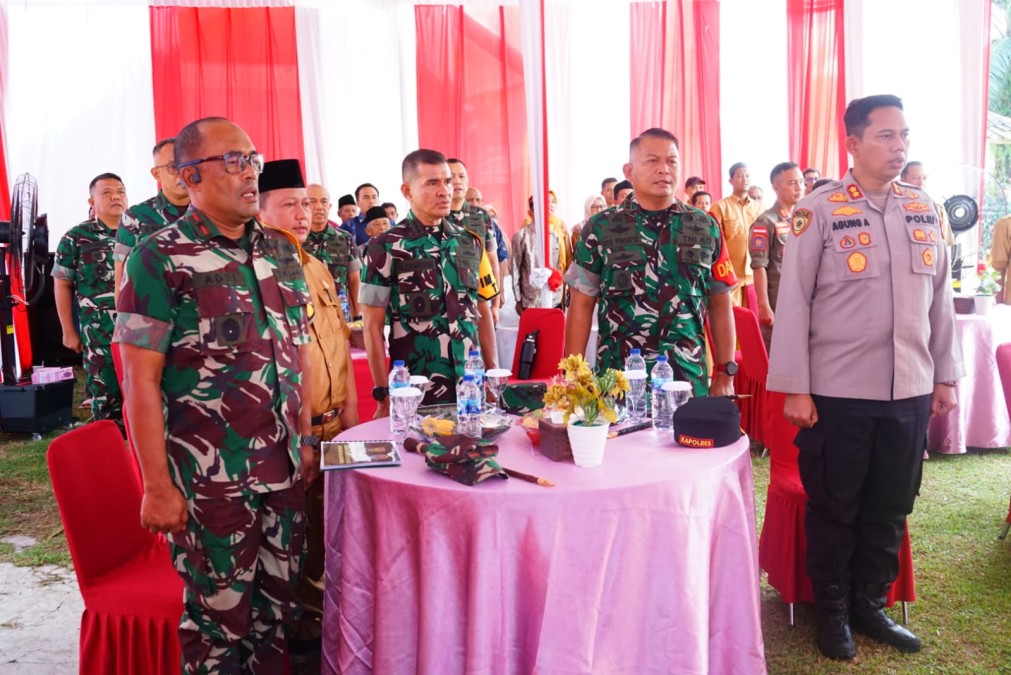 Komandan Kodim 0406/Lubuklinggau Letkol INF Arie Prasetyo widio Broto SE MM Dampingi Tim Wasev TMMD Ke-125