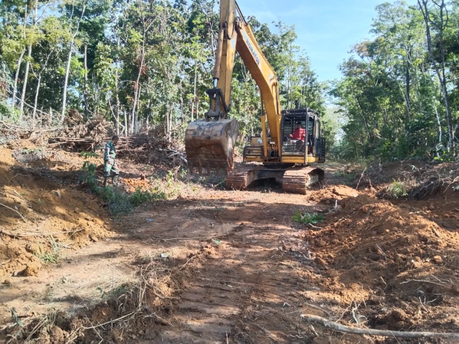 Satgas TMMD ke-125 Kodim 0406/Lubuklinggau Buka Jalan Sepanjang 1,9 Km di Desa Kota Baru SP 7 Kecamatan Bts Ulu Kabupaten Musi Rawas