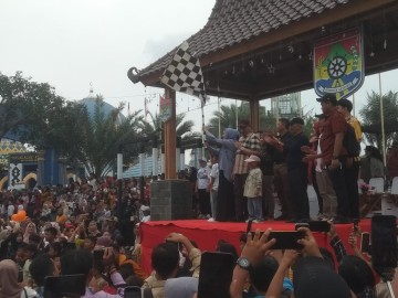 Komandan Kodim 0406/Lubuklinggau Hadiri Acara Karnaval Kota Lubuklinggau