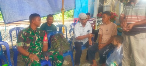 Serma Nurhasrifudin, Babinsa Koramil 406-10/Lubuklinggau Timur, Jalin Silaturahmi dengan Warga RT 04 Kelurahan Mesat Seni.