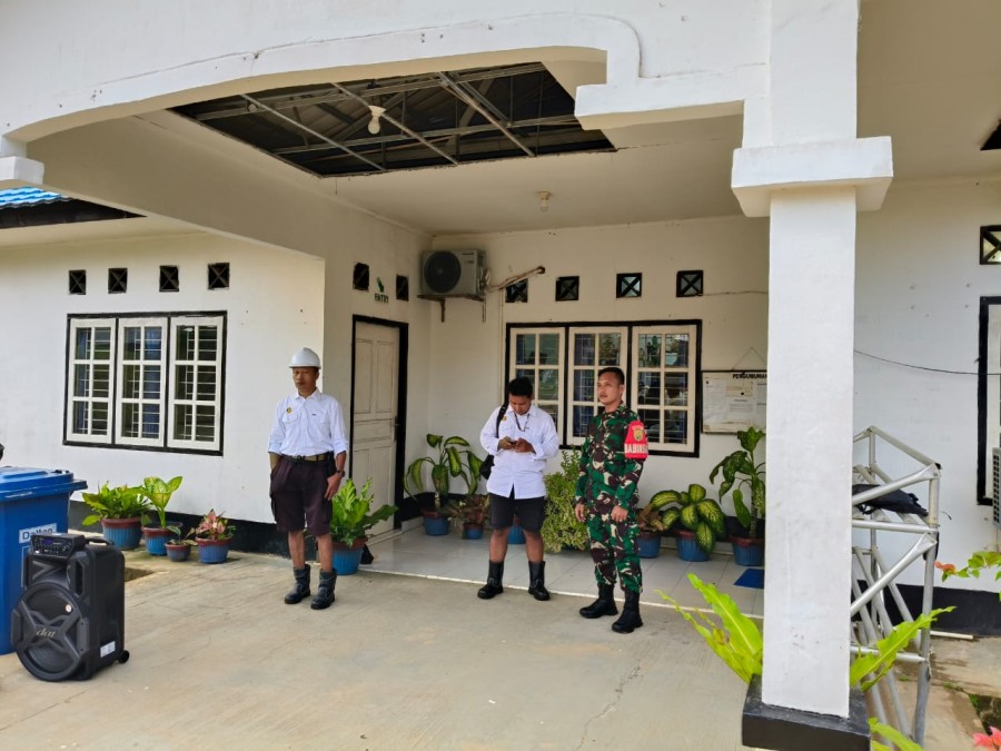 BABINSA KORAMIL 406-02/RAWAS ILIR LAKSANAKAN KOMSOS BERSAMA WARGA DESA MANDI ANGIN