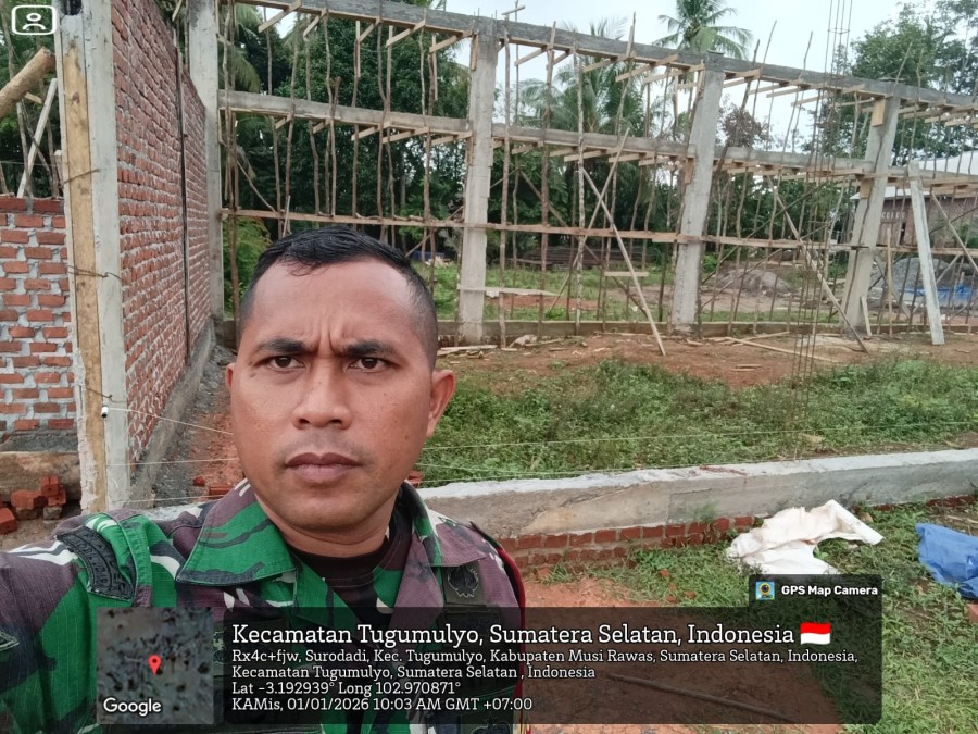 Babinsa Koramil 406-06/Tugumulyo Aktif Lakukan Pemantauan Proses Pembuatan KDKMP