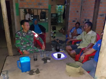 Sertu Efrilandi Laksanakan Patroli dan Monitoring Siskamling di wilayah ciptakan situasi yang kondusif