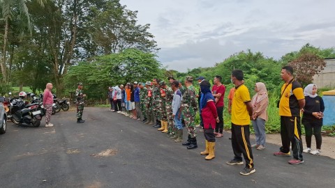 Danramil 406-10/Linggau Timur pimpin langsung korve dan pembersihan canalserta jalan di kelurahan taba pinggi