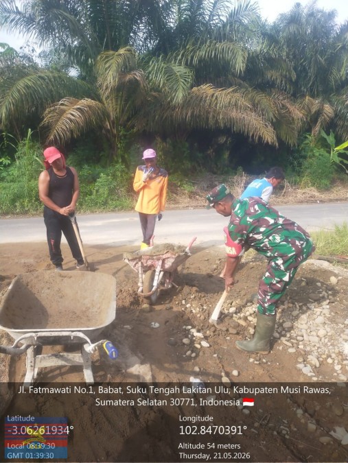 Babinsa Koramil 406-09/Terawas Bantu Percepatan Pembangunan KDKMP di Wilayah Kabupaten Musi Rawas