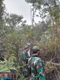 BABINSA KORAMIL 406-02/RAWAS ILIR LAKSANAKAN PENANGGULANGAN KARHUTLA DI DESA KARANG DAPO I
