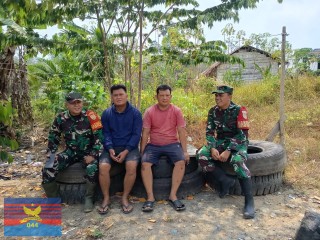 Babinsa Koramil 406-01/Rawas Ulu Imbau Warga Tidak Membuka Kebun dengan Cara Membakar